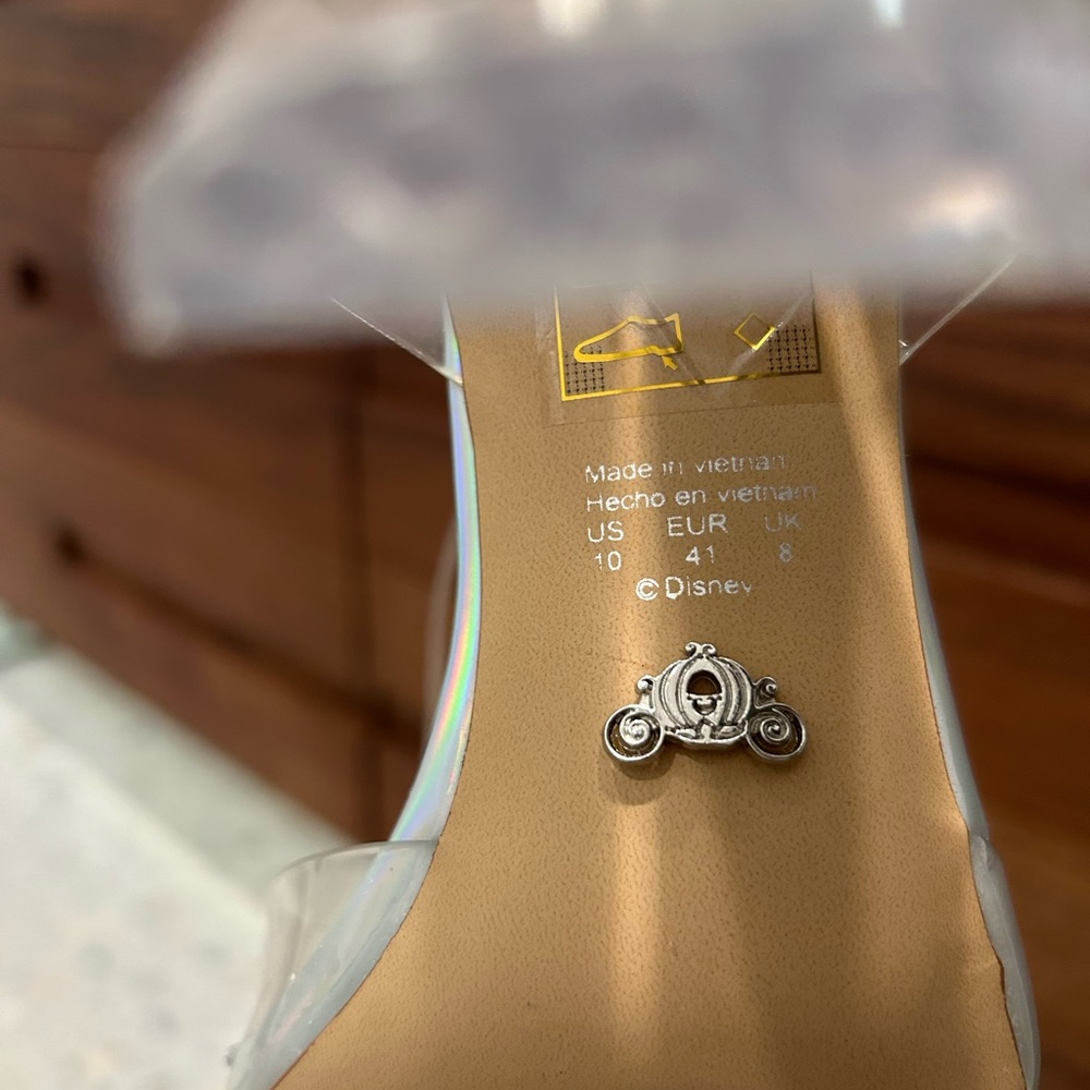 NYE Disney Cinderella x Aldo Rhinestone “Glass Slipper” Heels Limited Addition - Picture 7 of 12